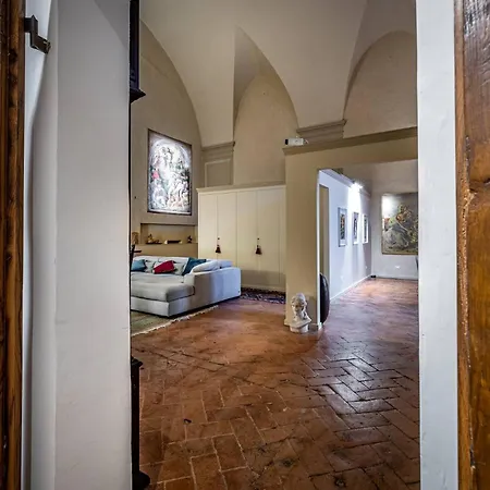 Yid Cantoria Apartment Florenz