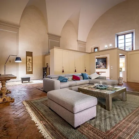 Apartment Yid Cantoria